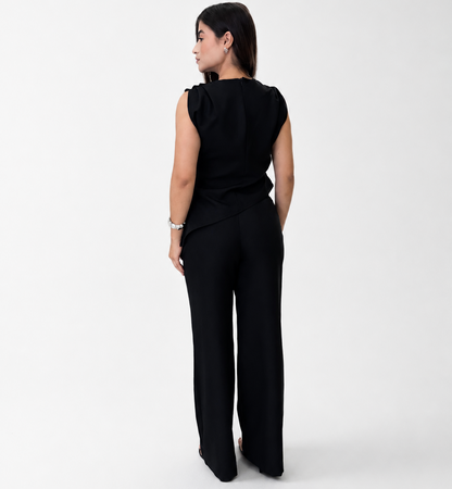 Conjunto Feminino de Alfaiataria com Blusa Drapeada e Calça Pantalona