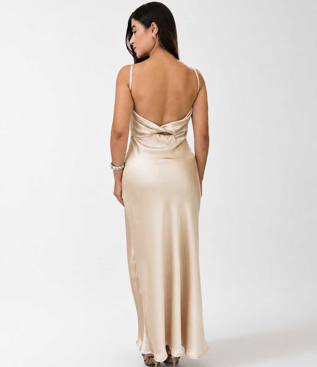 Vestido Longo Feminino com Alça Fina e Decote Drapeado