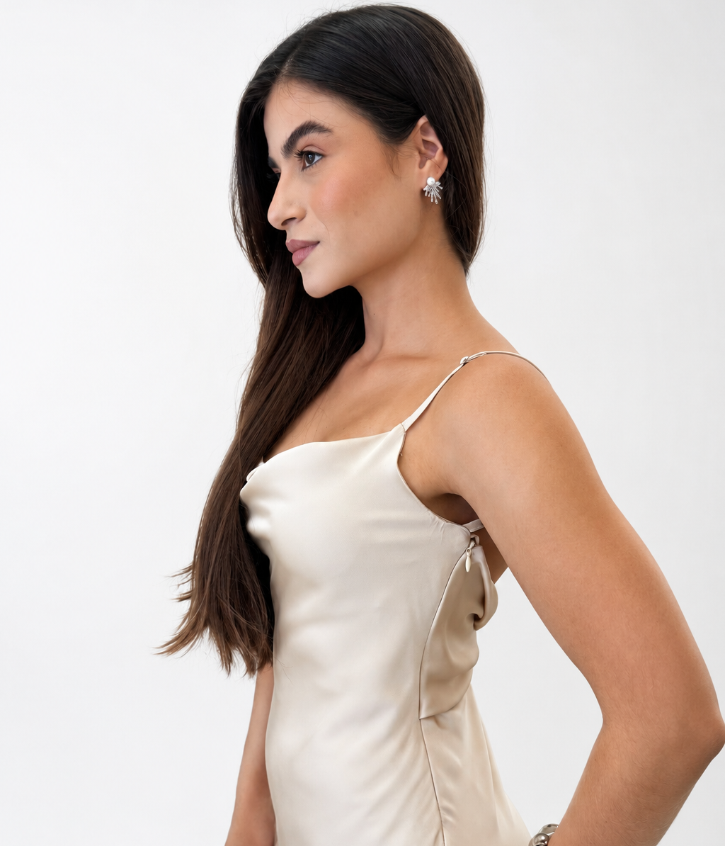 Vestido Longo Feminino com Alça Fina e Decote Drapeado